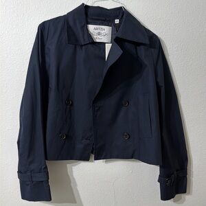 Aritzia cropped trench jacket. 100% cotton. Unworn.